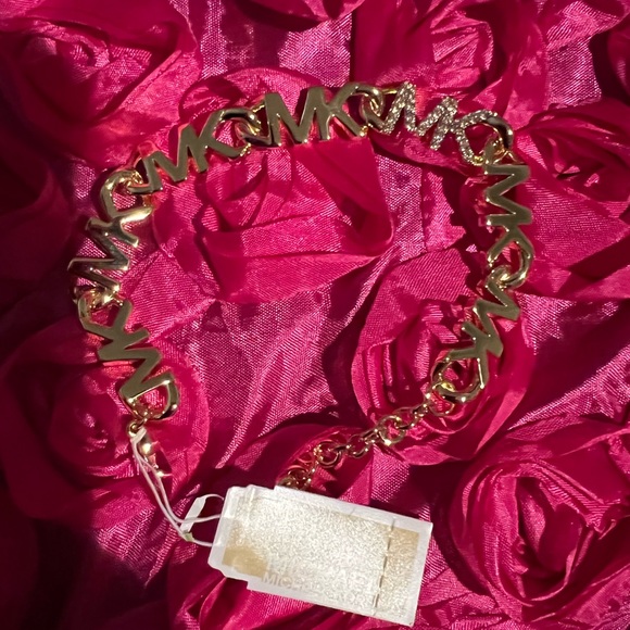 MICHAEL KORS 14K Gold Plated-Plated Brass Pavé Logo Chain Bracelet - Picture 5 of 10